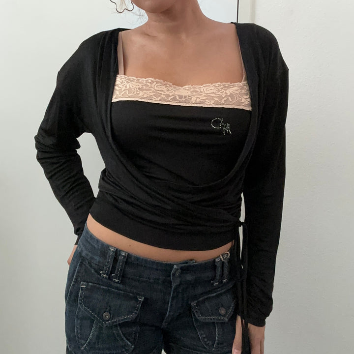 GUESS WRAP TOP (M)