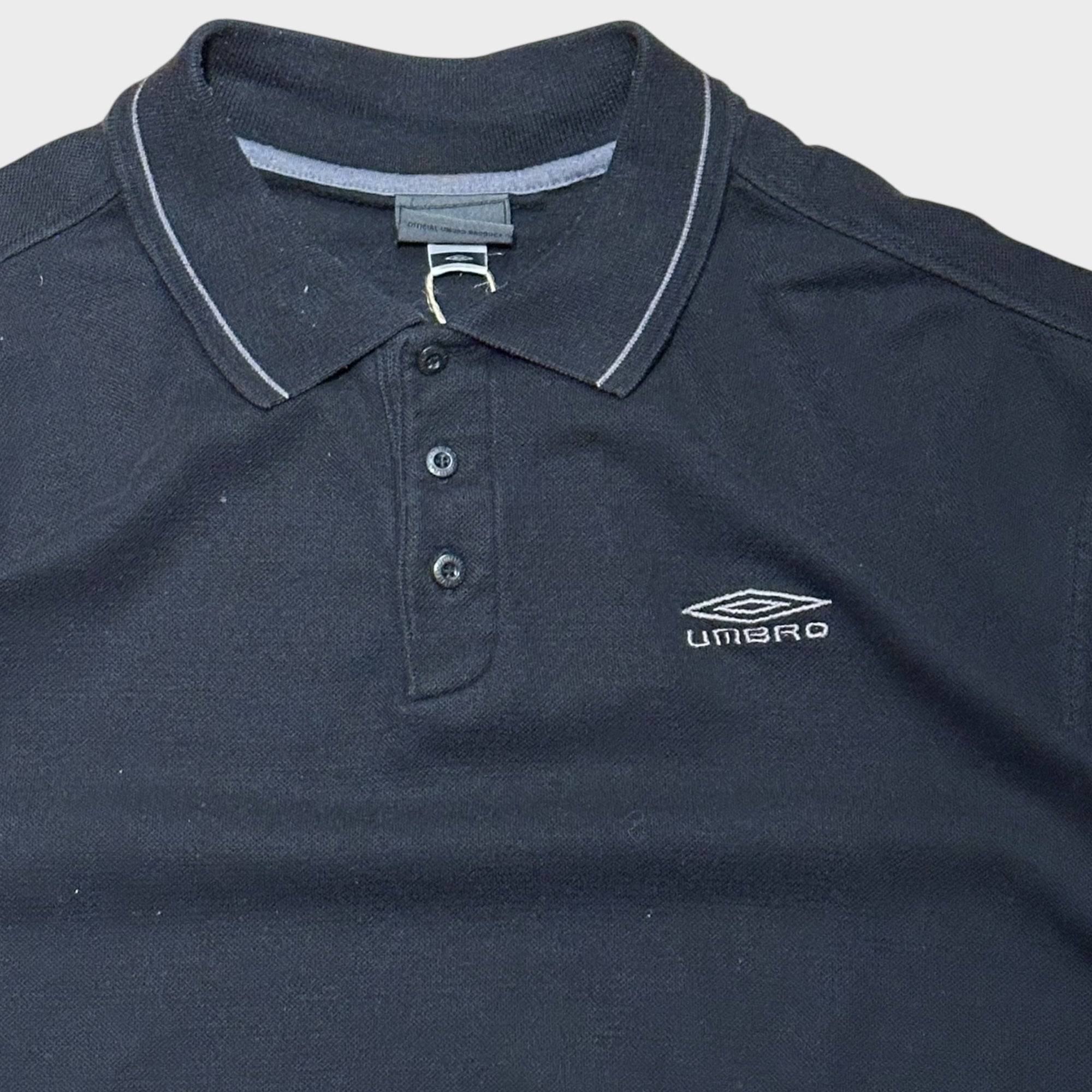 Schwarzes Umbro Poloshirt (L)