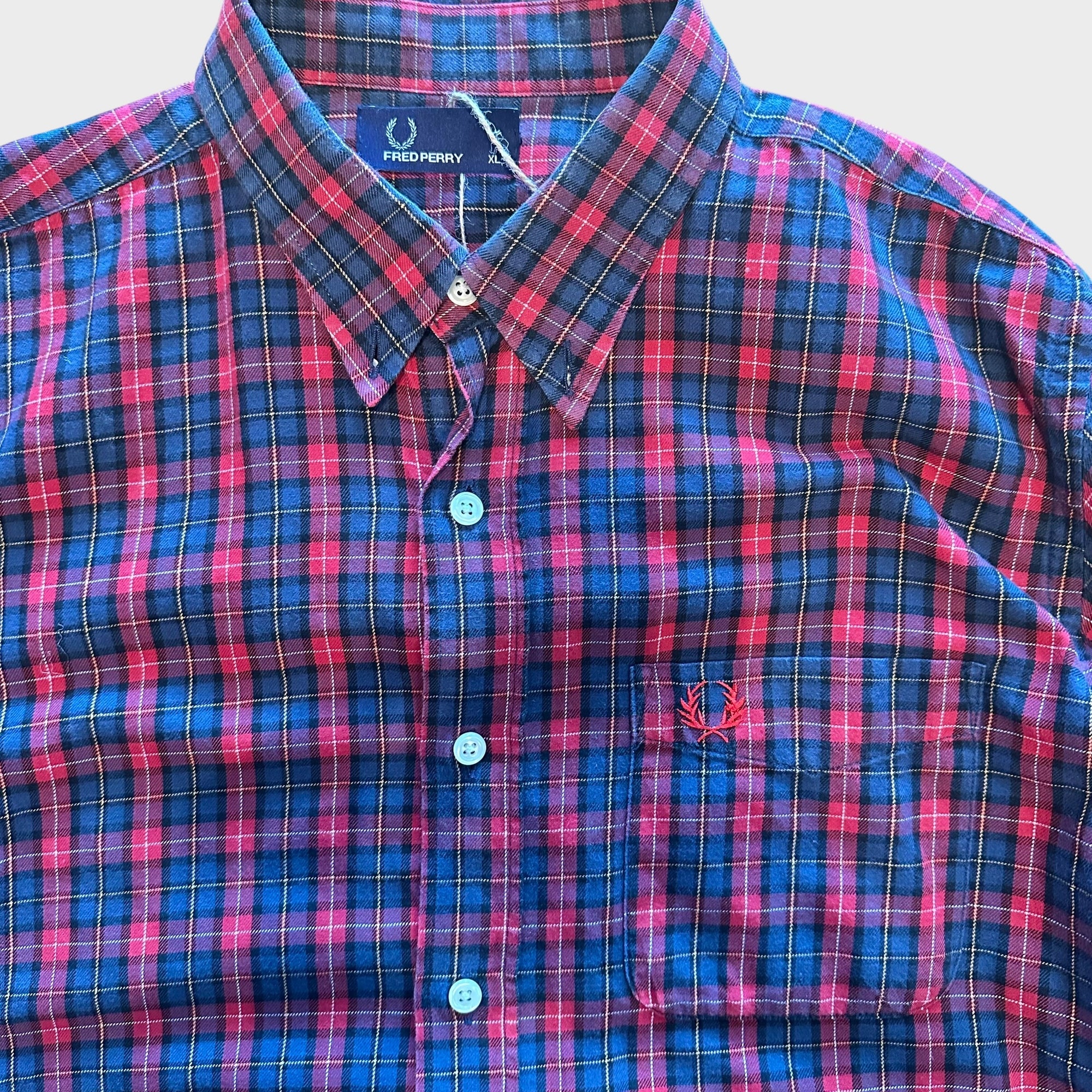 Fred Perry kariertes Herrenhemd (L)