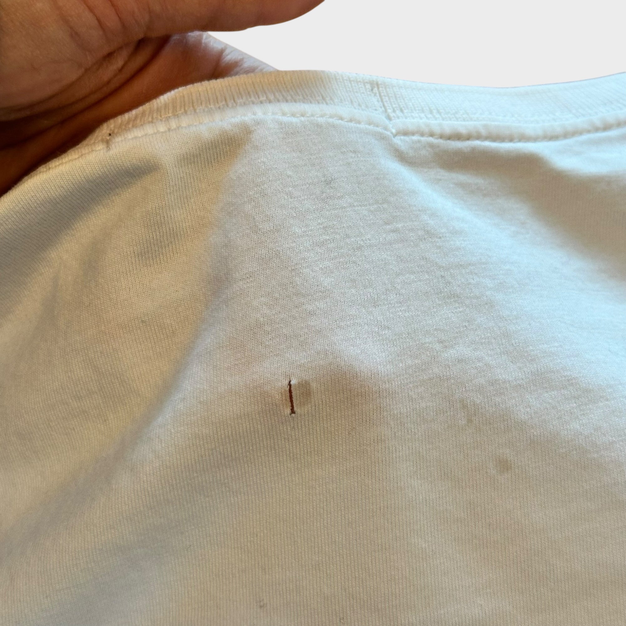 Fred Perry weisses T-Shirt mit Logo (XL)