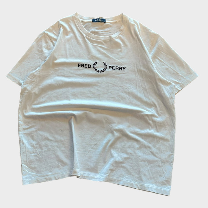 Fred Perry weisses Logo-T-Shirt (XL)