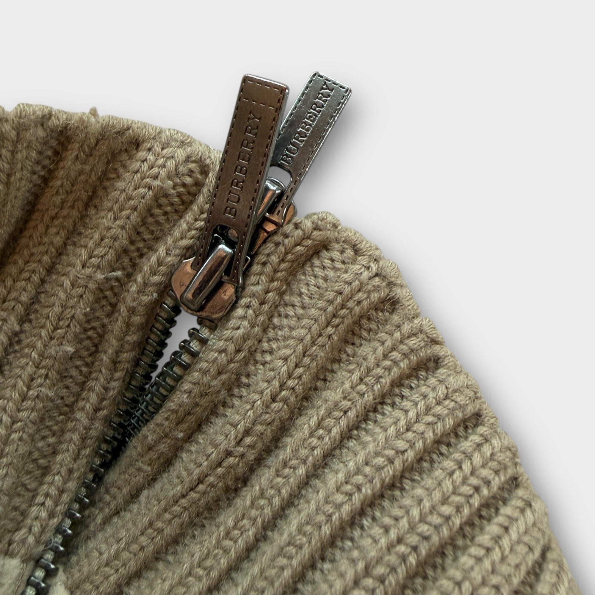 Burberry Zip Strickjacke Beige (M)
