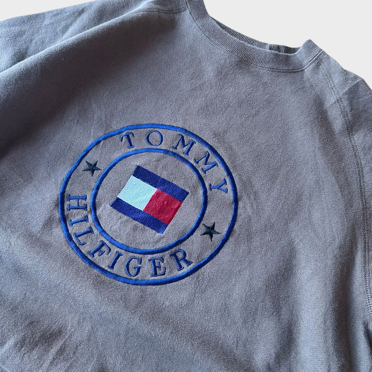 Vintage 90s Tommy Hilfiger Sweater (M)