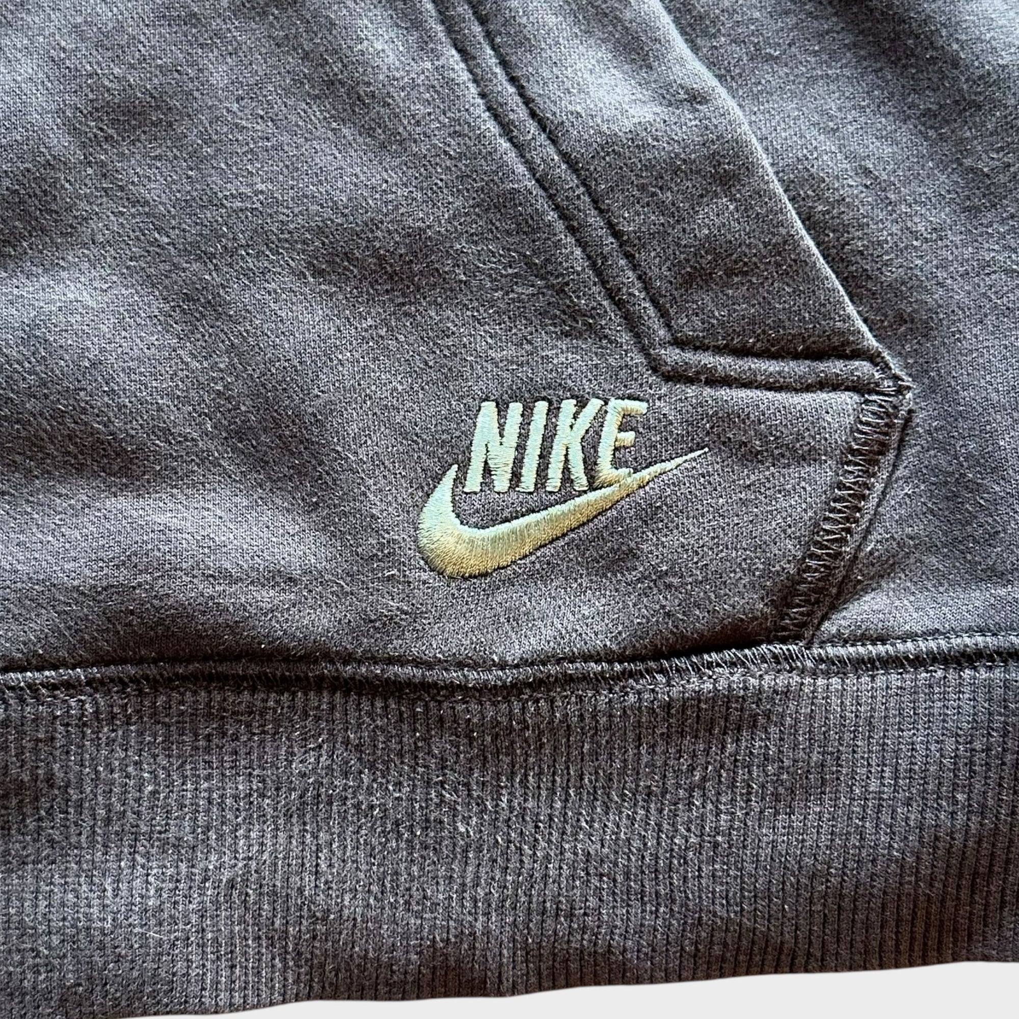 Nike Kapuzenjacke mit Reissverschluss (L)