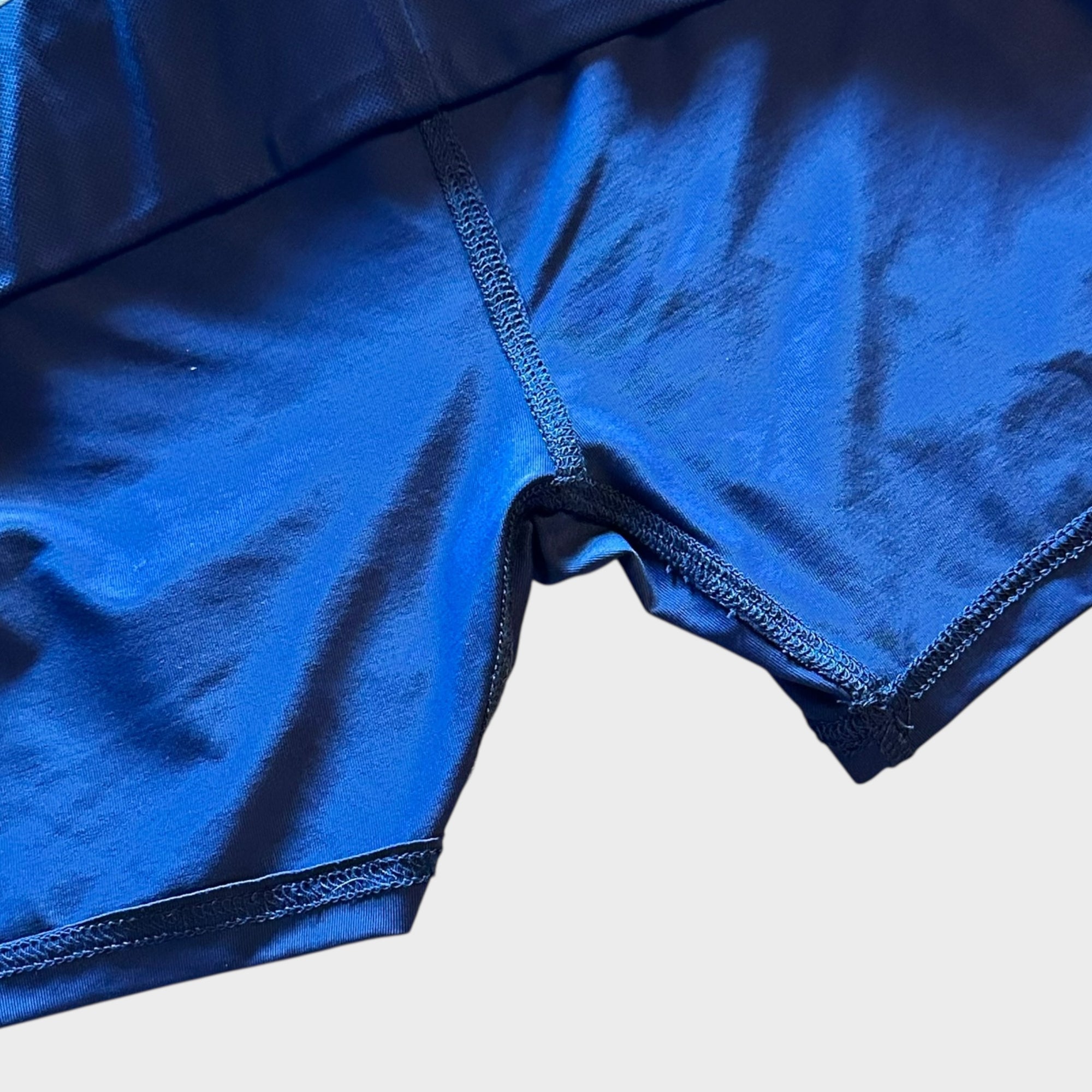 Drop Shot Sportrock mit integrierter Short (S)