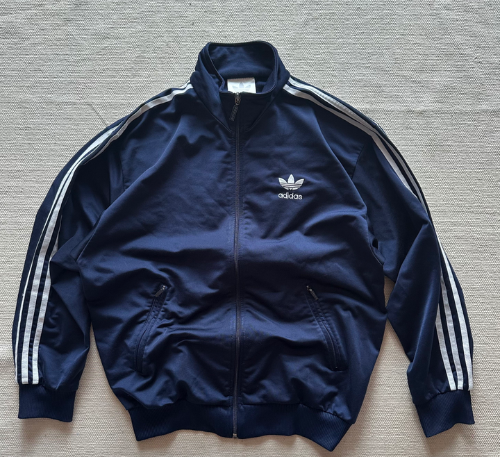 Adidas Trainingsjacke Classic in Dunkelblau – Vorderansicht