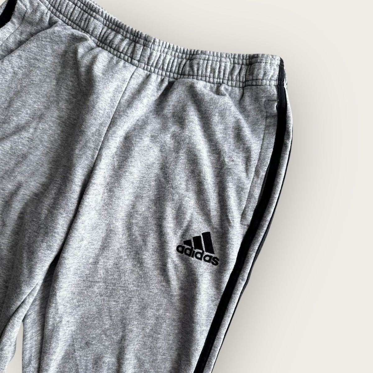 Adidas Sweatpants (M)