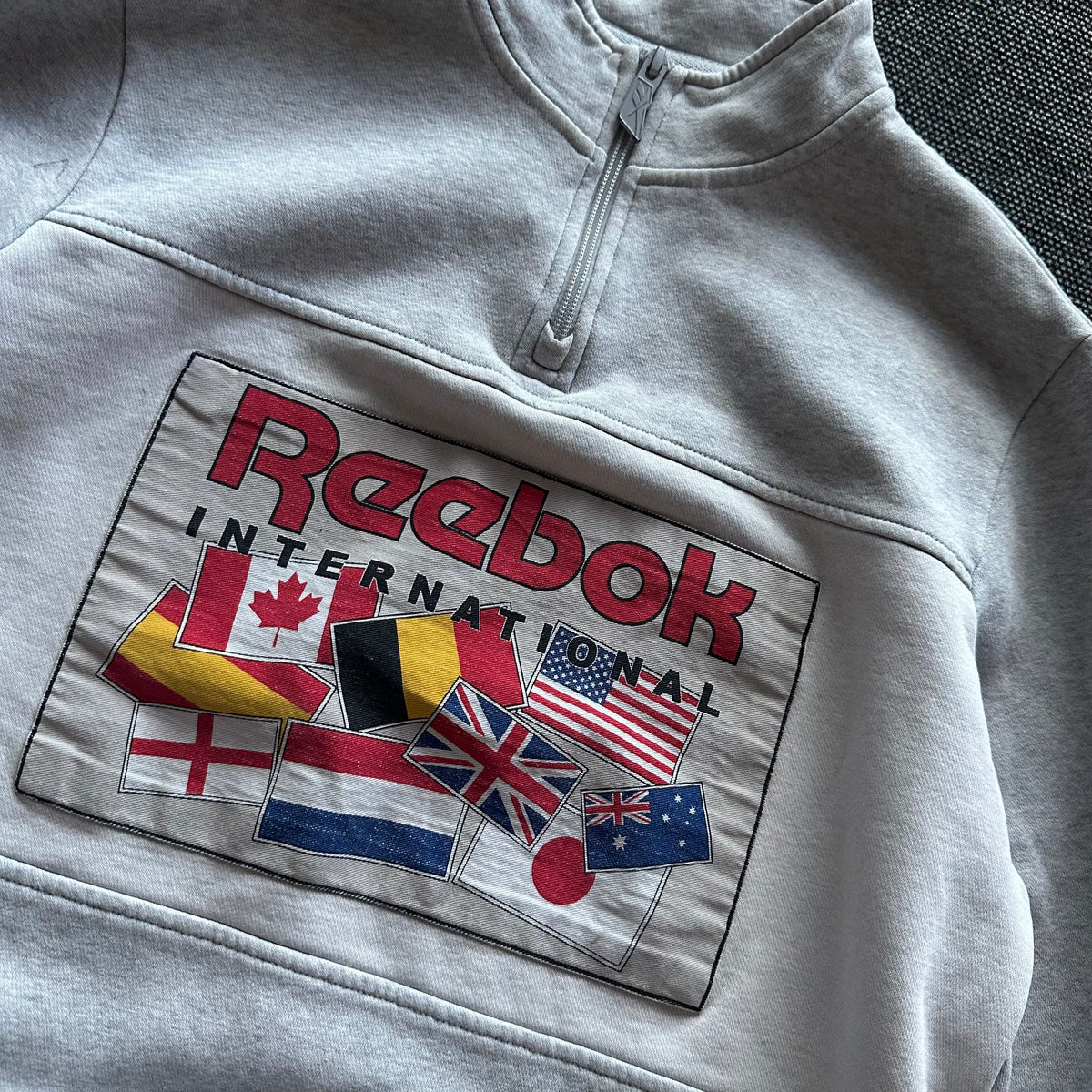 Reebok International Half-Zip Sweatshirt – Ansicht 2