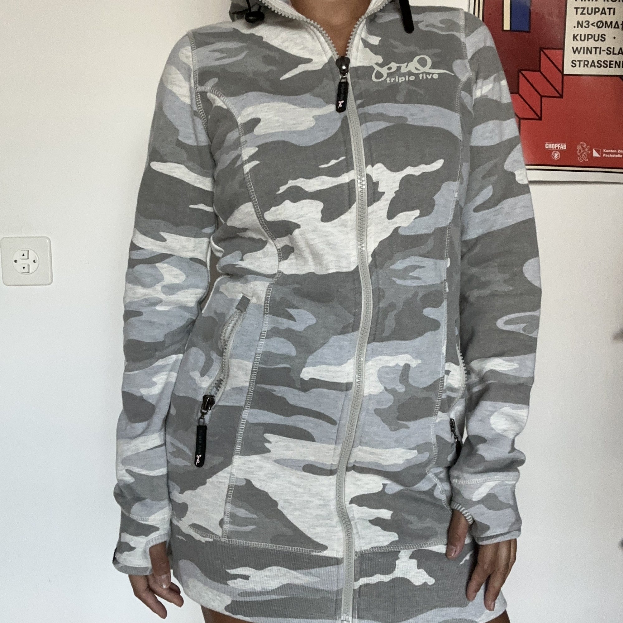 Langer Camo Zip-Hoodie Grau-Weiss – Ansicht 2