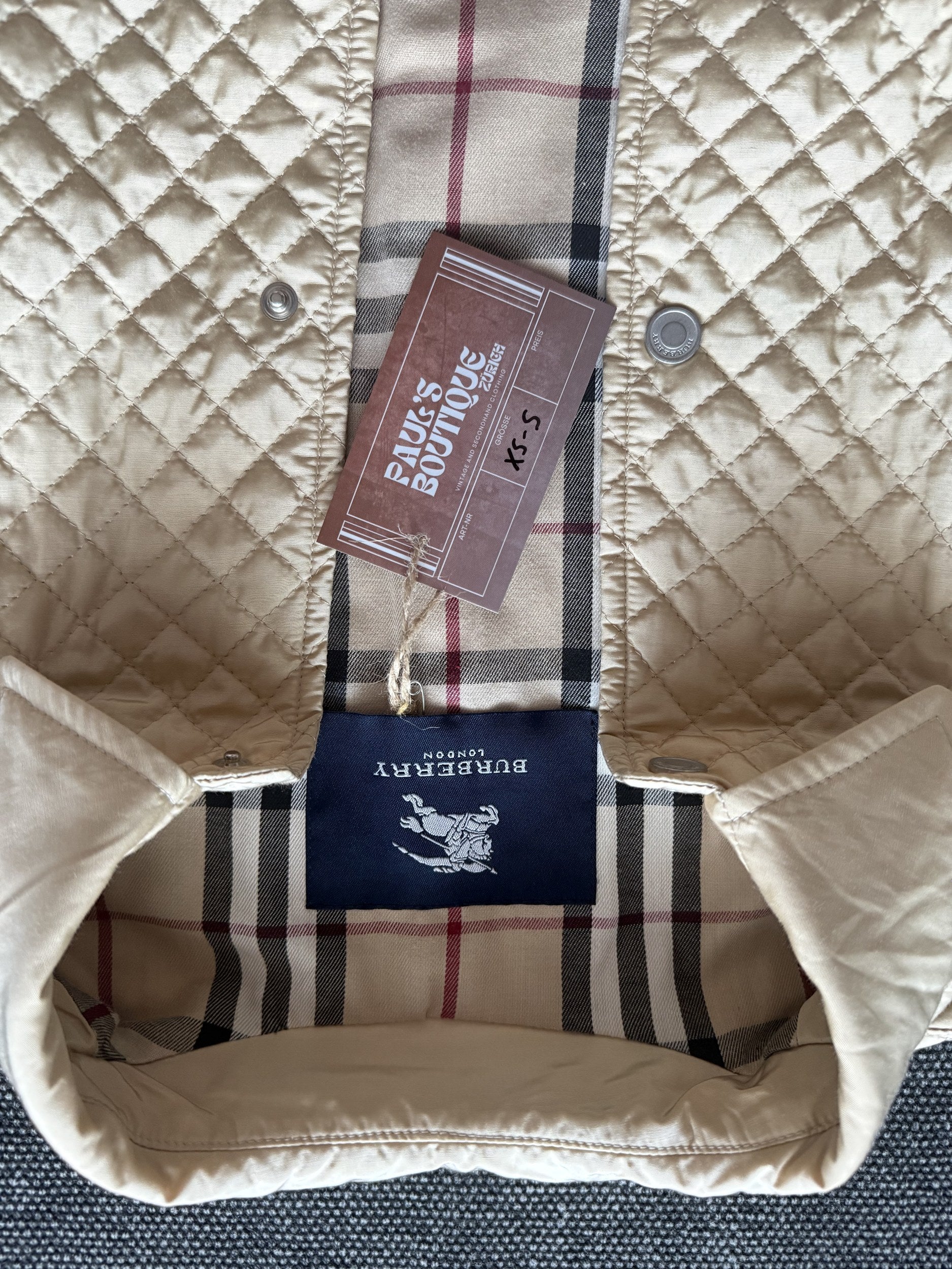 Burberry Steppjacke Beige – Ansicht 7