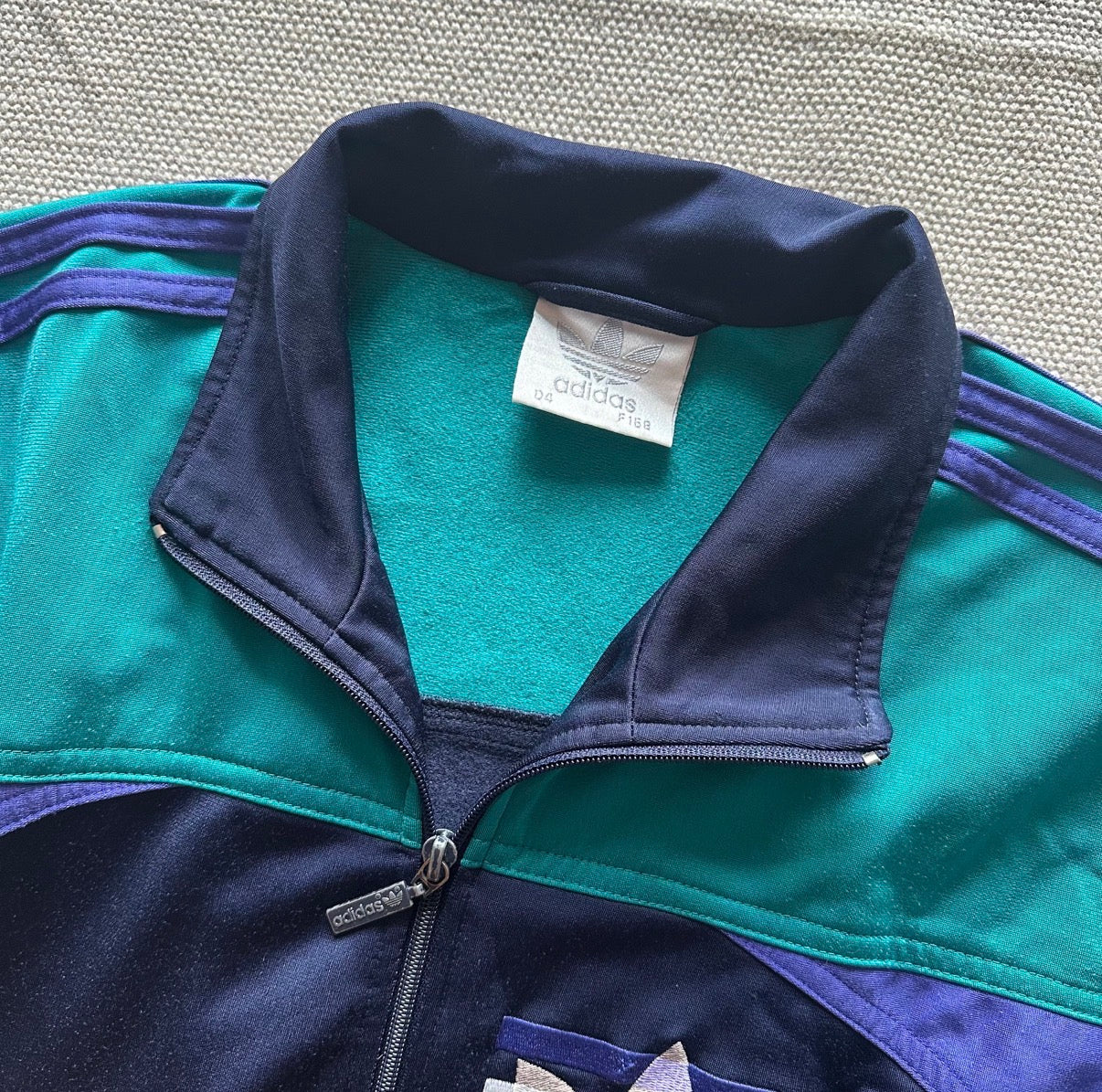 Vintage Adidas International Sports Trainingsjacke – Etikett D4 / M