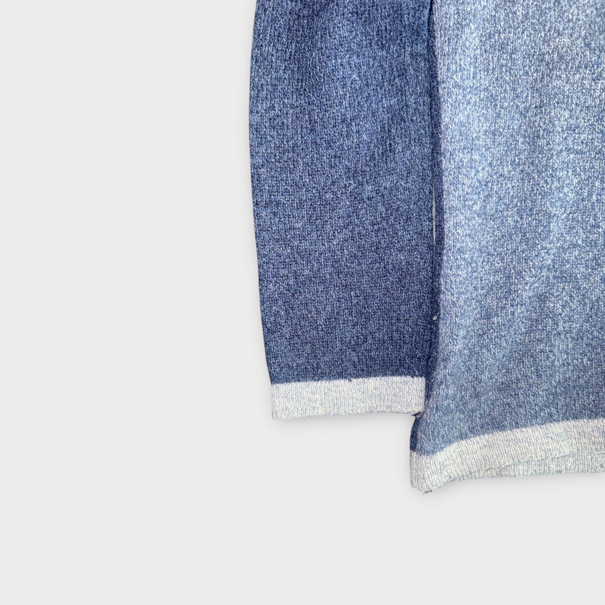 Vintage Burberrys of London V-Neck Pullover Blau Grau XS Ärmel Detail